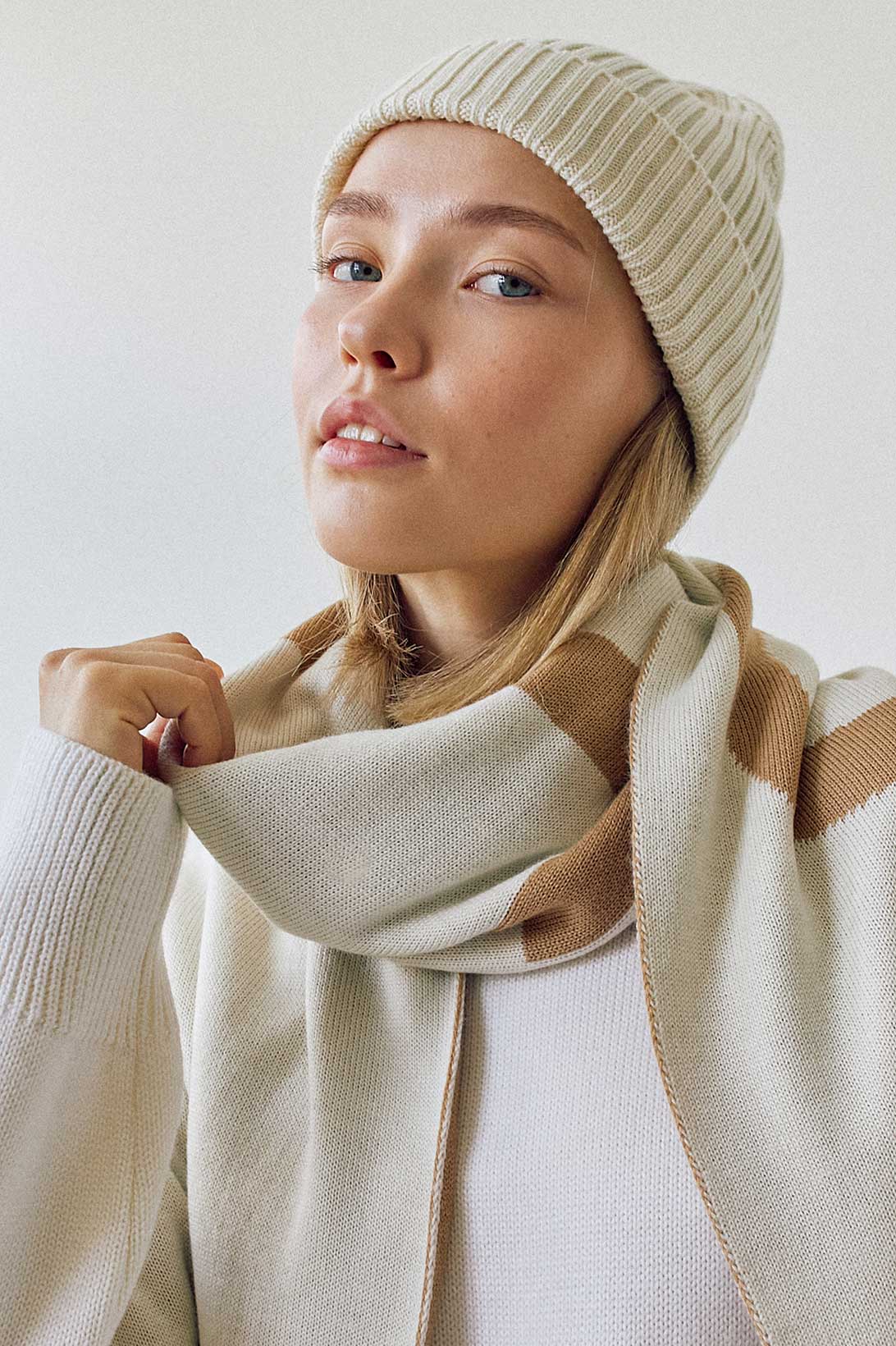 Шарфы, косынки, манишки